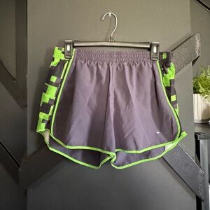 Nike Women’s Dri-FIT Green & Gray Athletic Shorts Size Medium